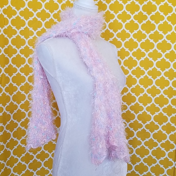 NWT-AWESOME MAGICAL MULTI-USE PINK/BLUE SCARF - Picture 3 of 8